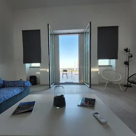 Апартаменты La Casa Dei Capperi - The House Of Capers 1 *